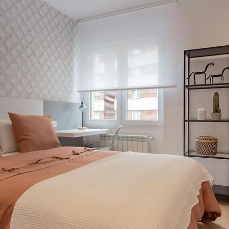 Room4You By Asturias Holidays โอเบียโด ภายนอก รูปภาพ