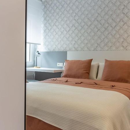 Room4You By Asturias Holidays โอเบียโด ภายนอก รูปภาพ
