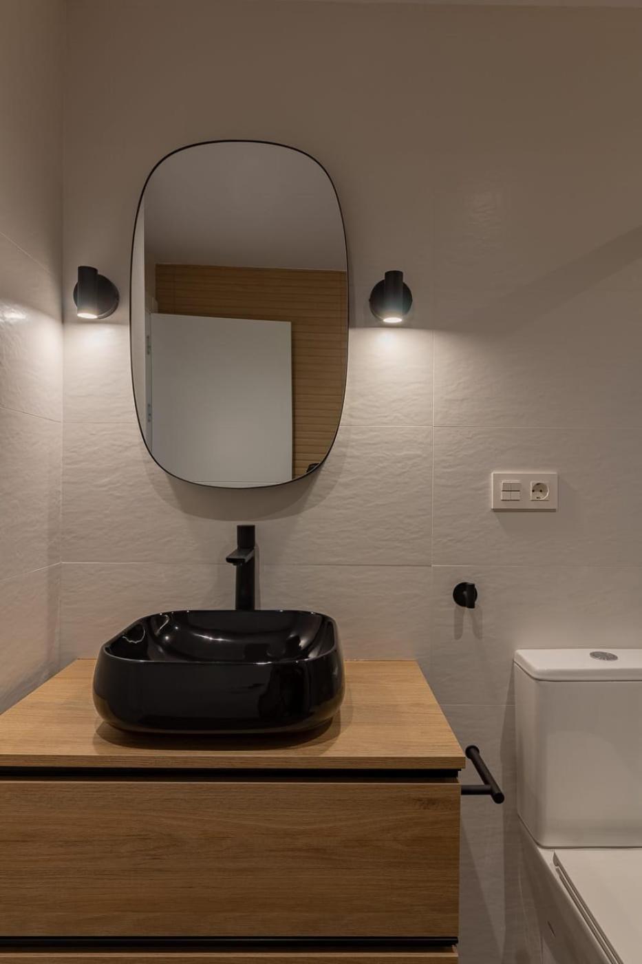 Room4You By Asturias Holidays โอเบียโด ภายนอก รูปภาพ
