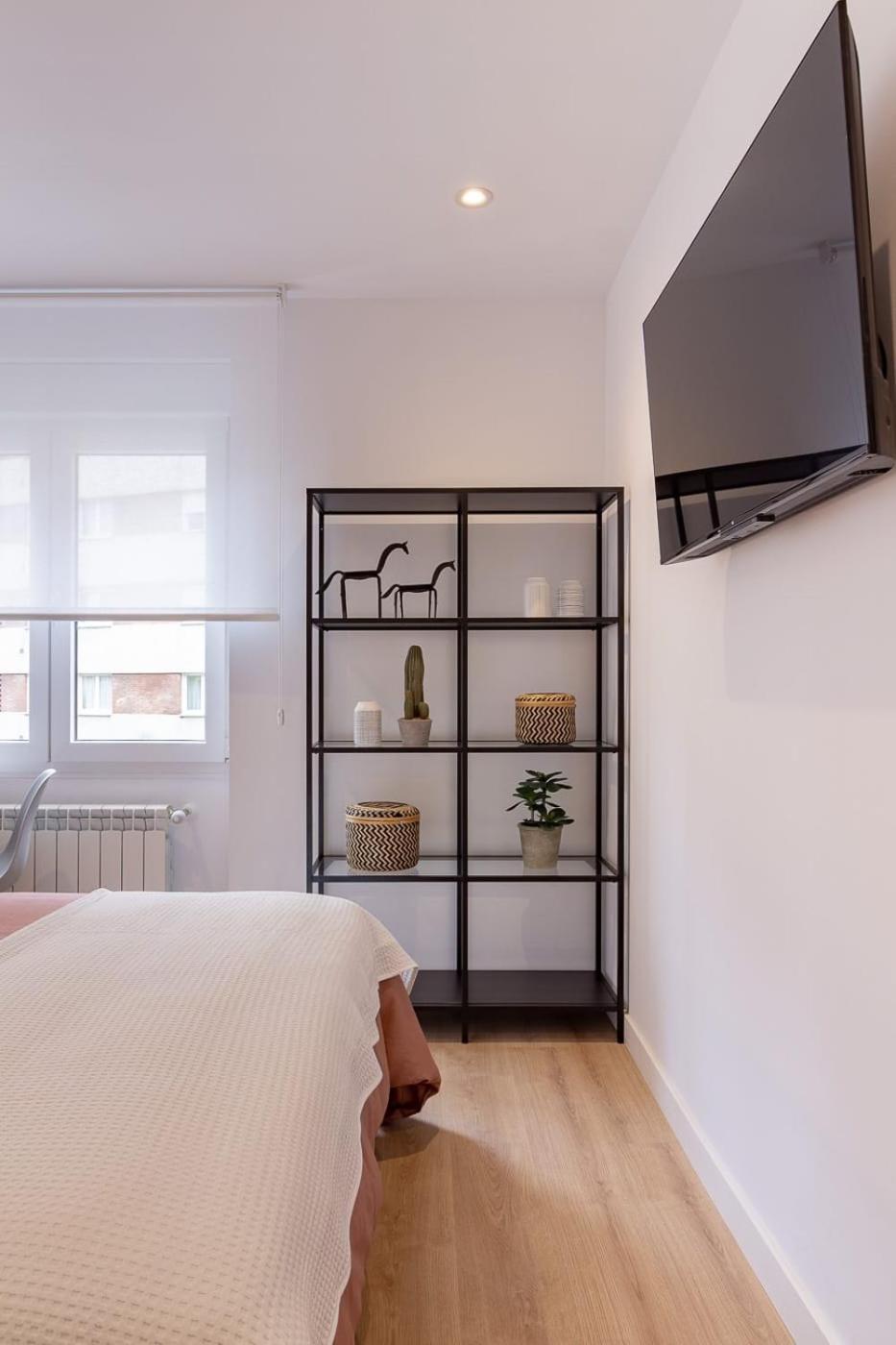 Room4You By Asturias Holidays โอเบียโด ภายนอก รูปภาพ