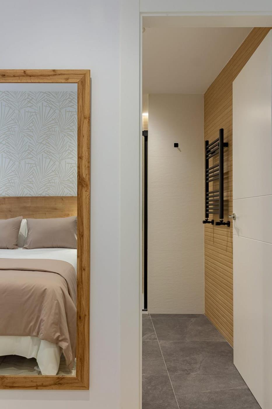 Room4You By Asturias Holidays โอเบียโด ภายนอก รูปภาพ