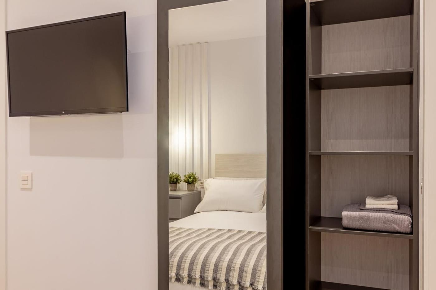 Room4You By Asturias Holidays โอเบียโด ภายนอก รูปภาพ