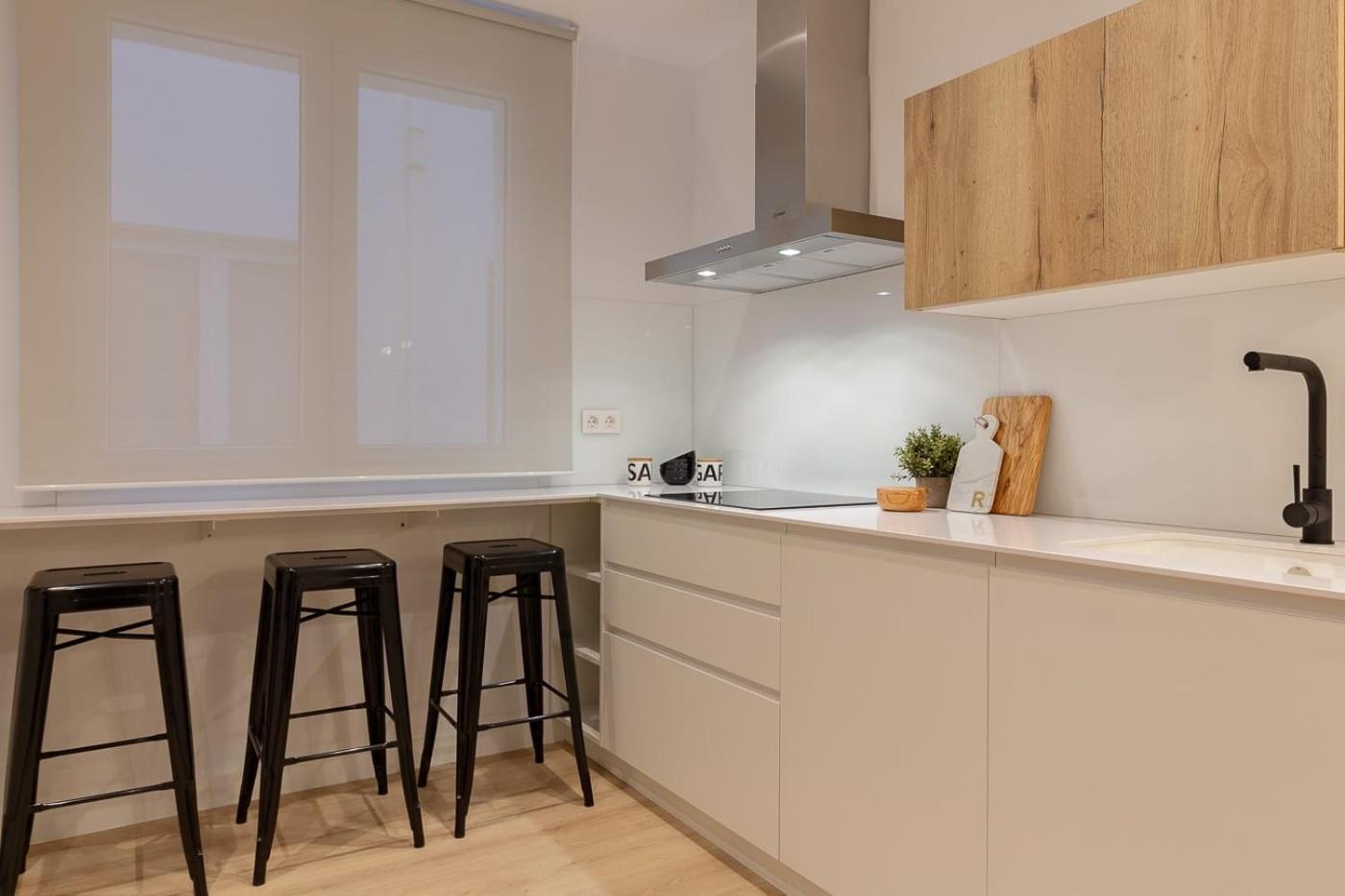 Room4You By Asturias Holidays โอเบียโด ภายนอก รูปภาพ