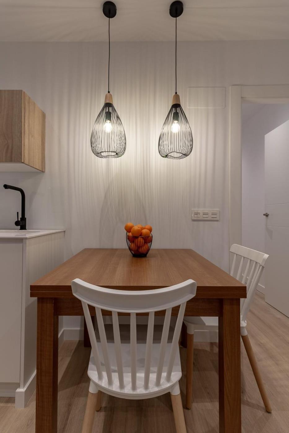 Room4You By Asturias Holidays โอเบียโด ภายนอก รูปภาพ