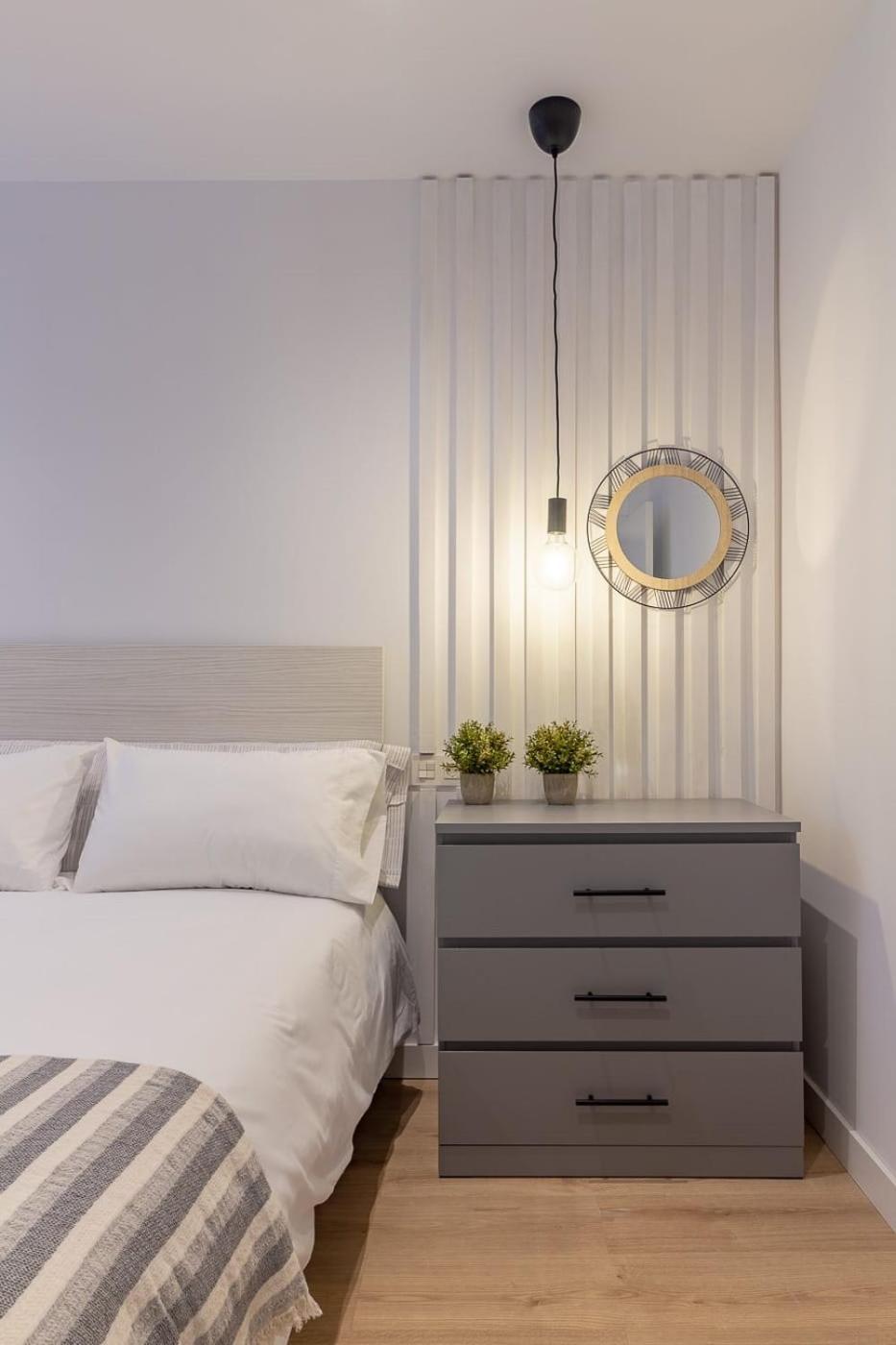 Room4You By Asturias Holidays โอเบียโด ภายนอก รูปภาพ