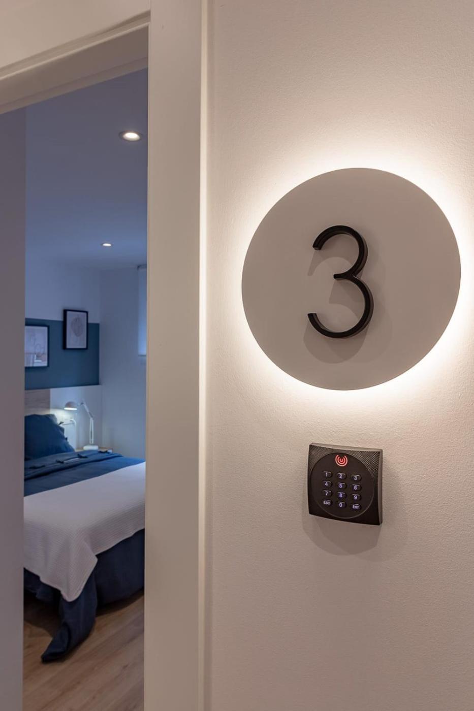 Room4You By Asturias Holidays โอเบียโด ภายนอก รูปภาพ