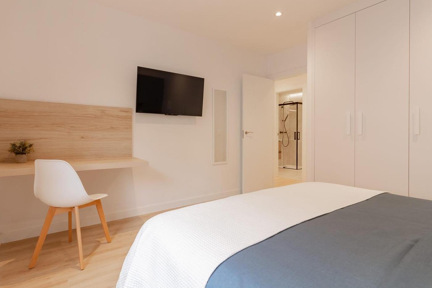 Room4You By Asturias Holidays โอเบียโด ภายนอก รูปภาพ